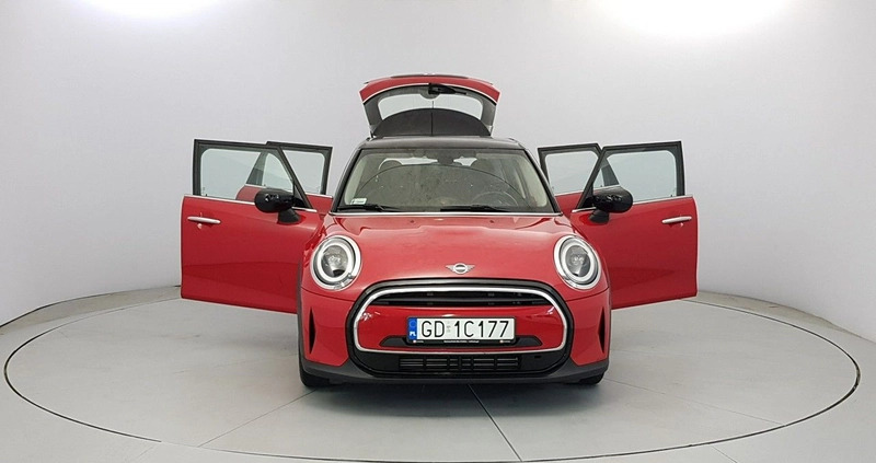 MINI Cooper cena 85900 przebieg: 31000, rok produkcji 2022 z Międzyzdroje małe 596
